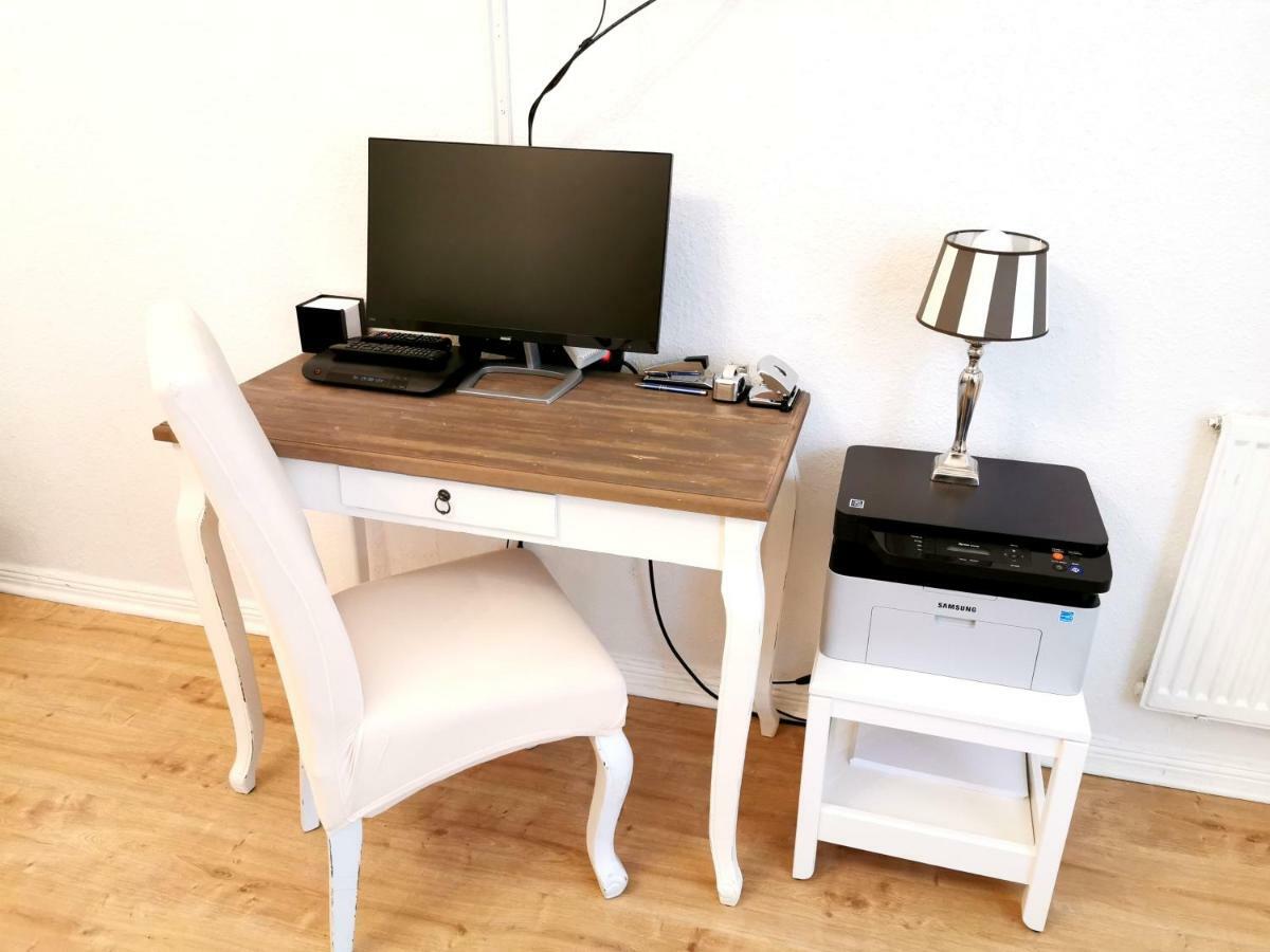 Kvh By Rockchair Apartments L Superhost Status L Boxspringbett Am Schloss Charlottenburg Welcomes You! Berlín Exterior foto