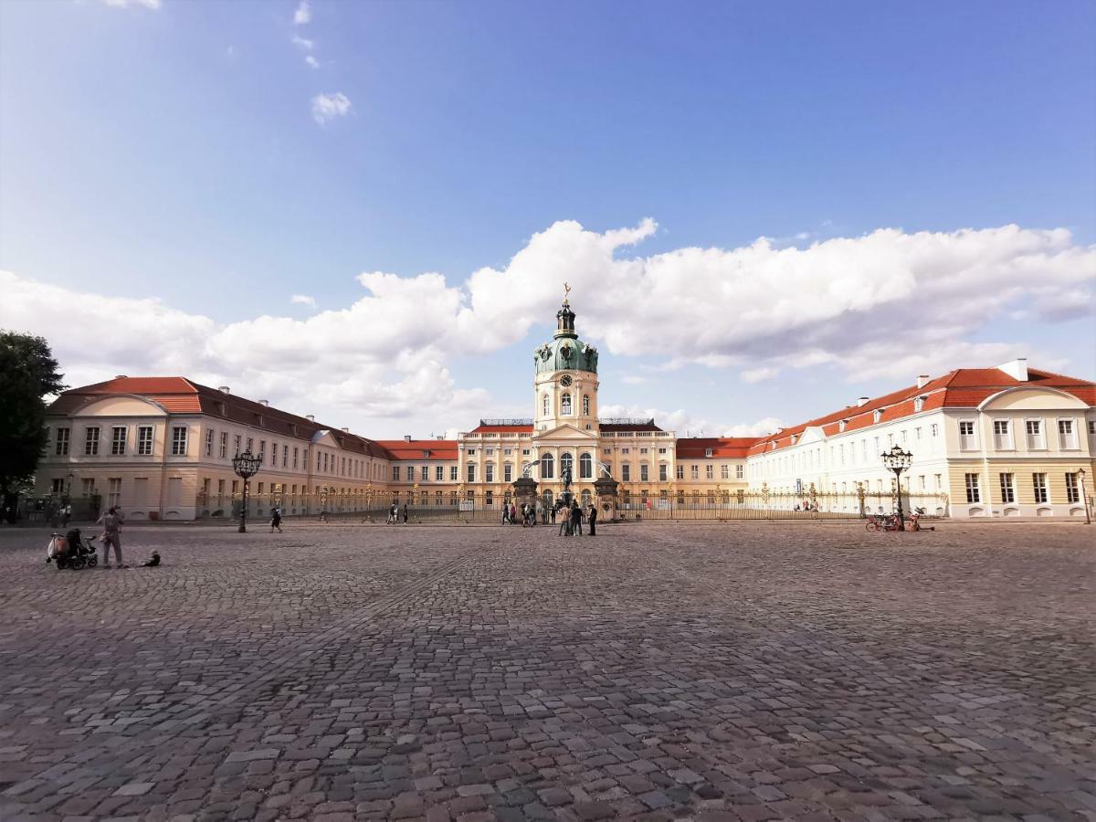 Kvh By Rockchair Apartments L Superhost Status L Boxspringbett Am Schloss Charlottenburg Welcomes You! Berlín Exterior foto